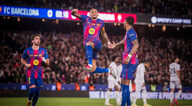 Raphinha, dublă în FC Barcelona - Osasuna 2-0