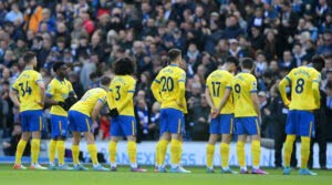 Brighton, în echipament galben-albastru în meciul de acasă cu Liverpool