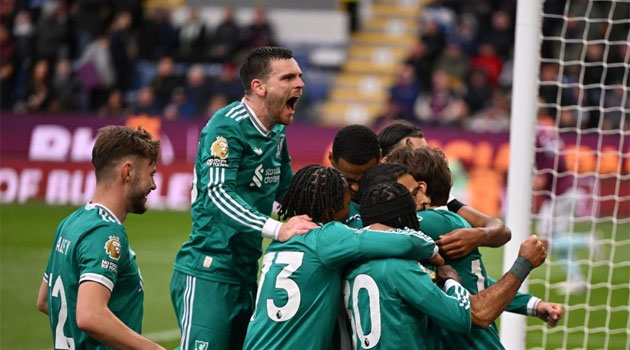 Liverpool a câștigat la Burnley dintr-un penalty transformat de Salah în 90+5