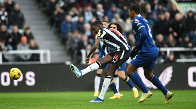 Alexander Isak, marcator în meciul Newcastle - Chelsea 4-1