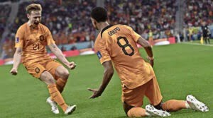 Cody Gakpo a marcat din pasa lui Frenkie de Jong primul gol al meciului Senegal - Olanda 0-2 de la Campionatul Mondial 2022