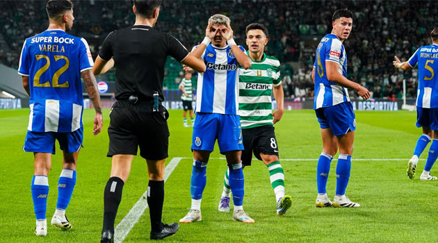 Sporting Lisabona - FC Porto 1-2 în primul derby lusitan din sezonul 2025-26