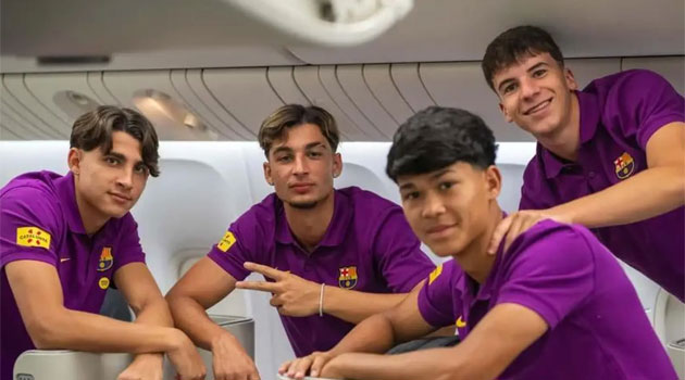 Jofre Torrents, 'Dro', Toni și Guillermo Fernández, în avionul spre Japonia pentru pretemporada Barcelonei
