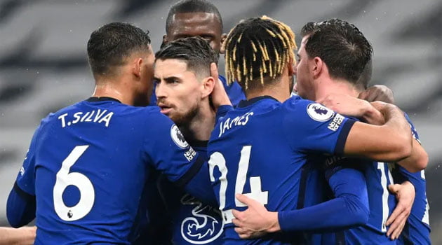 Jucătorii lui Chelsea, după golul marcat pe terenul lui Tottenham (0-1, 4 februarie 2021)