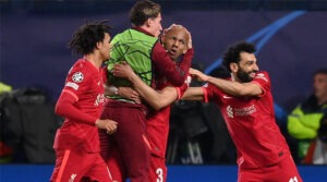 Fabinho, felicitat după golul din meciul Villarreal - Liverpool 2-3